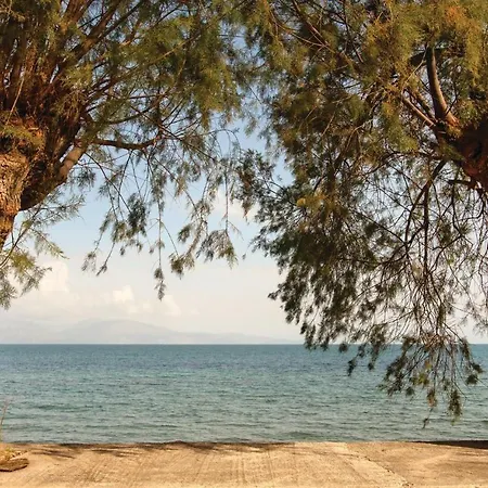 Three-bedroom Holiday In Achaias Feriehus Diakopto